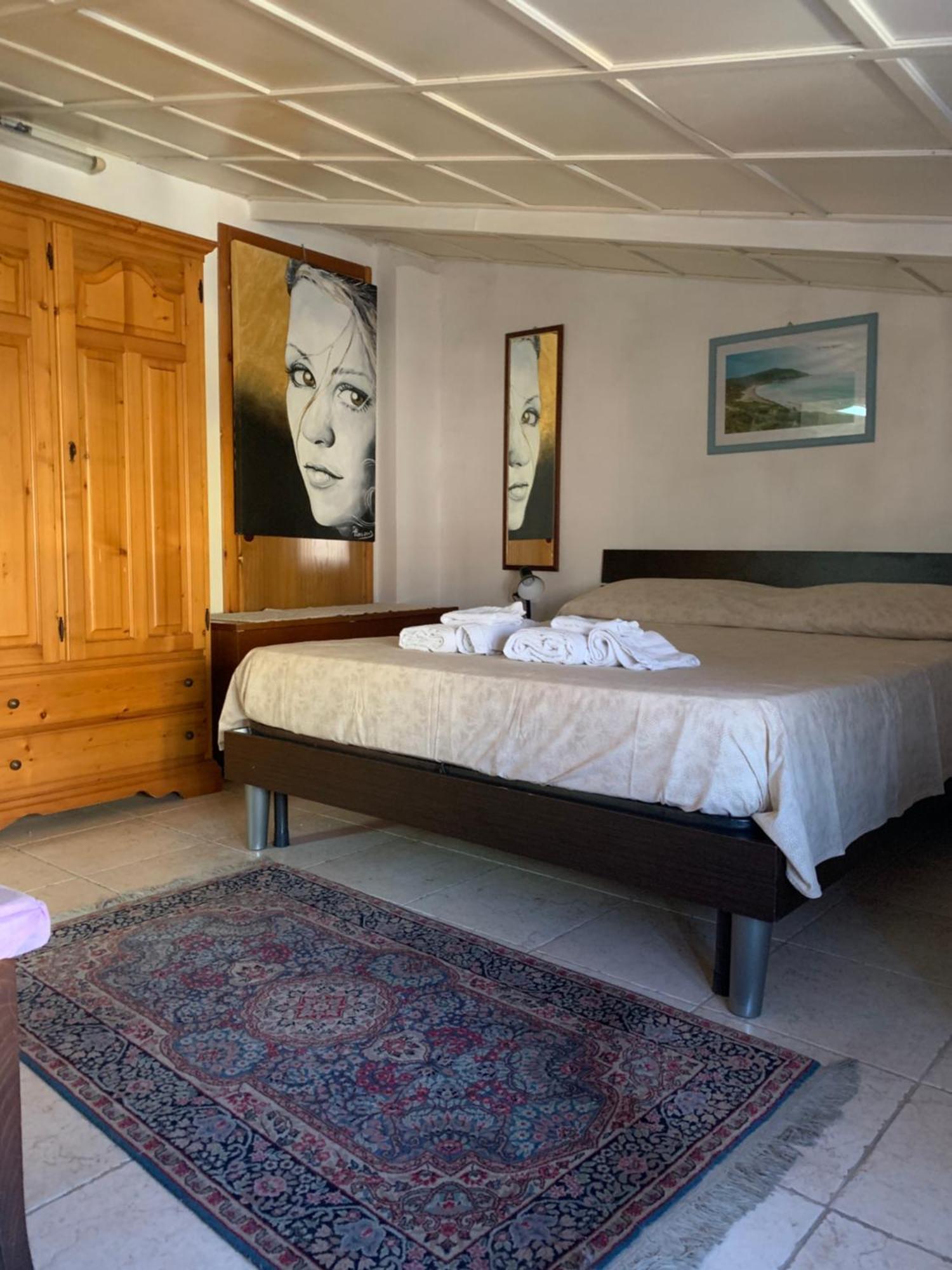 Appartamento Con Due Camere Da Letto Quartu SantʼElena Exterior foto